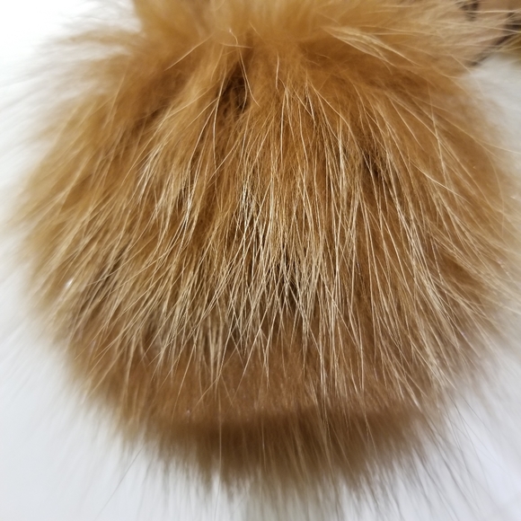 Mitchies Fur Pom 3 piece hat, scarf & gloves NWT - Picture 9 of 16
